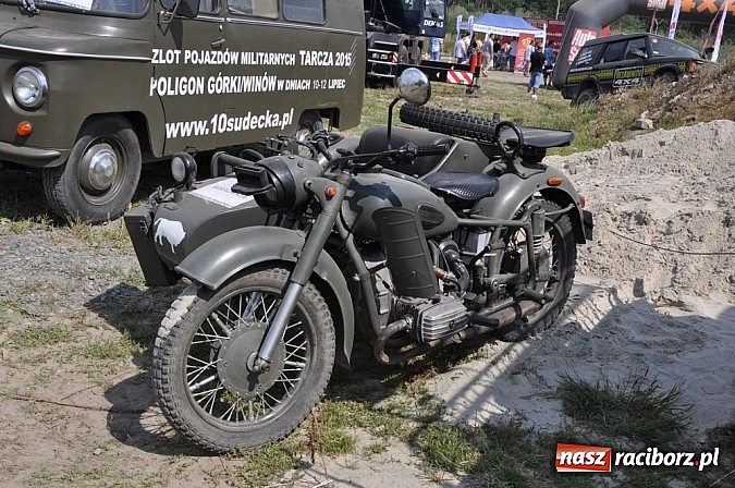 Zdjęcie w galerii na portalu naszraciborz.pl: Mimo pogody w kratkę kilkadziesiąt tysięcy fanów na zlocie Master Truck 2015 wiadomości z regionu