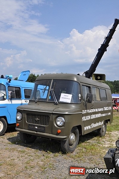 Zdjęcie w galerii na portalu naszraciborz.pl: Mimo pogody w kratkę kilkadziesiąt tysięcy fanów na zlocie Master Truck 2015 wiadomości z regionu