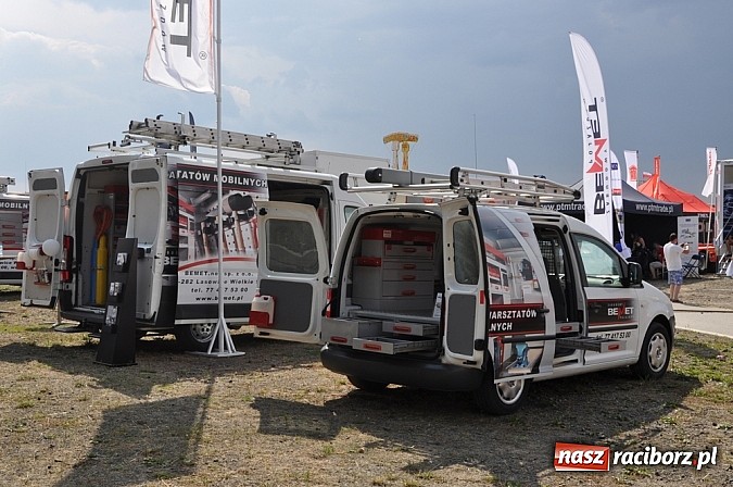 Zdjęcie w galerii na portalu naszraciborz.pl: Mimo pogody w kratkę kilkadziesiąt tysięcy fanów na zlocie Master Truck 2015 wiadomości z regionu