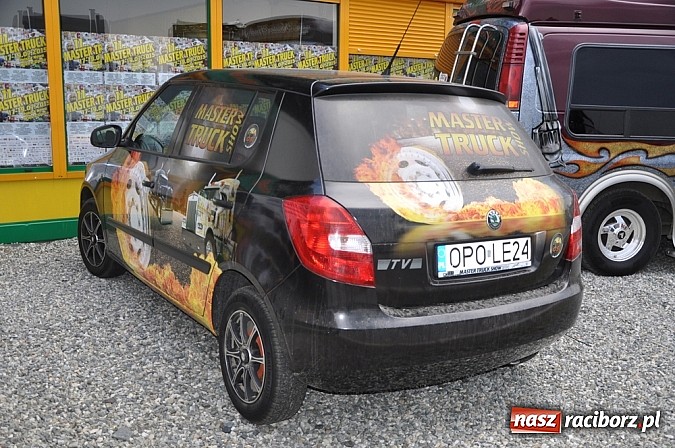 Zdjęcie w galerii na portalu naszraciborz.pl: Mimo pogody w kratkę kilkadziesiąt tysięcy fanów na zlocie Master Truck 2015 wiadomości z regionu