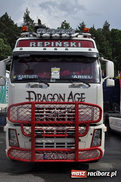 Zdjęcie w galerii na portalu naszraciborz.pl: Mimo pogody w kratkę kilkadziesiąt tysięcy fanów na zlocie Master Truck 2015 wiadomości z regionu