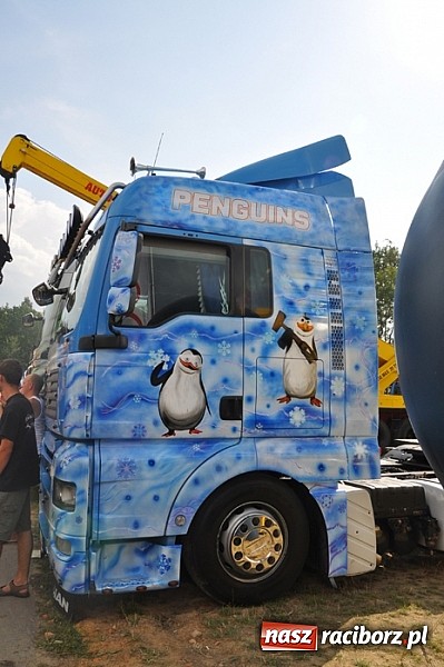 Zdjęcie w galerii na portalu naszraciborz.pl: Mimo pogody w kratkę kilkadziesiąt tysięcy fanów na zlocie Master Truck 2015 wiadomości z regionu