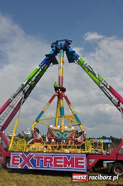 Zdjęcie w galerii na portalu naszraciborz.pl: Mimo pogody w kratkę kilkadziesiąt tysięcy fanów na zlocie Master Truck 2015 wiadomości z regionu