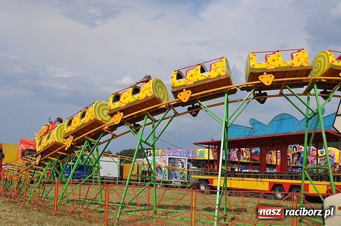 Zdjęcie w galerii na portalu naszraciborz.pl: Mimo pogody w kratkę kilkadziesiąt tysięcy fanów na zlocie Master Truck 2015 wiadomości z regionu