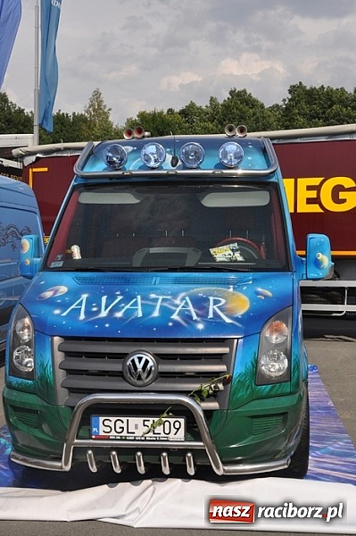 Zdjęcie w galerii na portalu naszraciborz.pl: Mimo pogody w kratkę kilkadziesiąt tysięcy fanów na zlocie Master Truck 2015 wiadomości z regionu