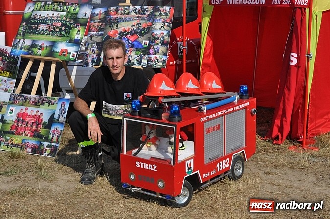 Zdjęcie w galerii na portalu naszraciborz.pl: Mimo pogody w kratkę kilkadziesiąt tysięcy fanów na zlocie Master Truck 2015 wiadomości z regionu