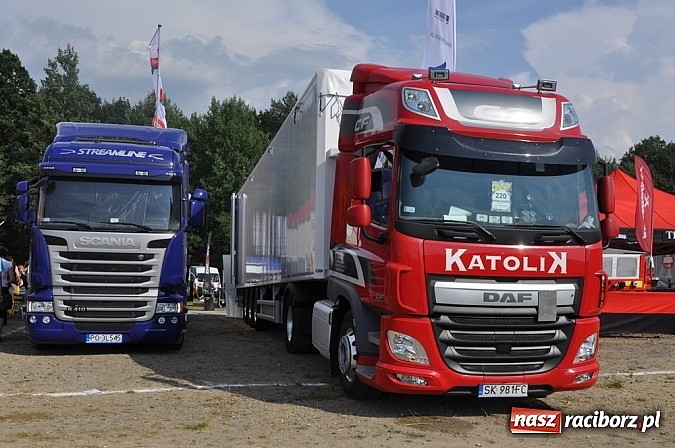 Zdjęcie w galerii na portalu naszraciborz.pl: Mimo pogody w kratkę kilkadziesiąt tysięcy fanów na zlocie Master Truck 2015 wiadomości z regionu