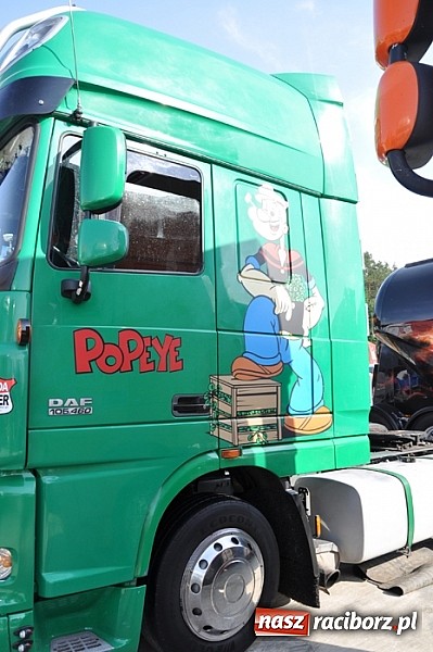 Zdjęcie w galerii na portalu naszraciborz.pl: Mimo pogody w kratkę kilkadziesiąt tysięcy fanów na zlocie Master Truck 2015 wiadomości z regionu