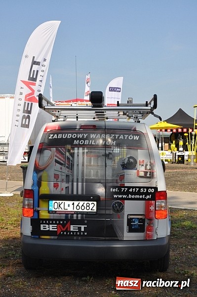 Zdjęcie w galerii na portalu naszraciborz.pl: Mimo pogody w kratkę kilkadziesiąt tysięcy fanów na zlocie Master Truck 2015 wiadomości z regionu