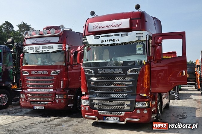 Zdjęcie w galerii na portalu naszraciborz.pl: Mimo pogody w kratkę kilkadziesiąt tysięcy fanów na zlocie Master Truck 2015 wiadomości z regionu