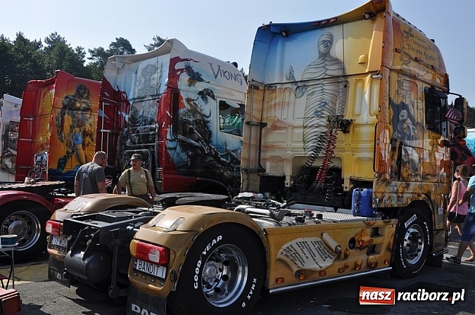 Zdjęcie w galerii na portalu naszraciborz.pl: Mimo pogody w kratkę kilkadziesiąt tysięcy fanów na zlocie Master Truck 2015 wiadomości z regionu
