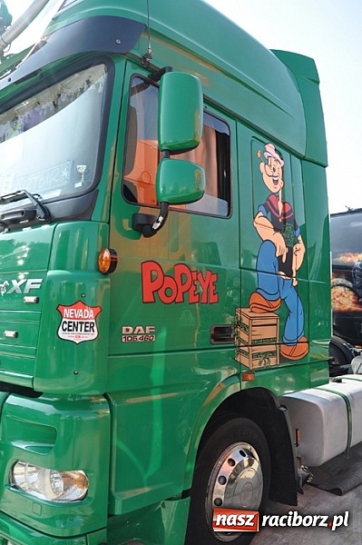 Zdjęcie w galerii na portalu naszraciborz.pl: Mimo pogody w kratkę kilkadziesiąt tysięcy fanów na zlocie Master Truck 2015 wiadomości z regionu