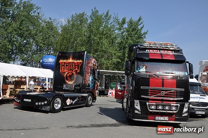 Zdjęcie w galerii na portalu naszraciborz.pl: Mimo pogody w kratkę kilkadziesiąt tysięcy fanów na zlocie Master Truck 2015 wiadomości z regionu