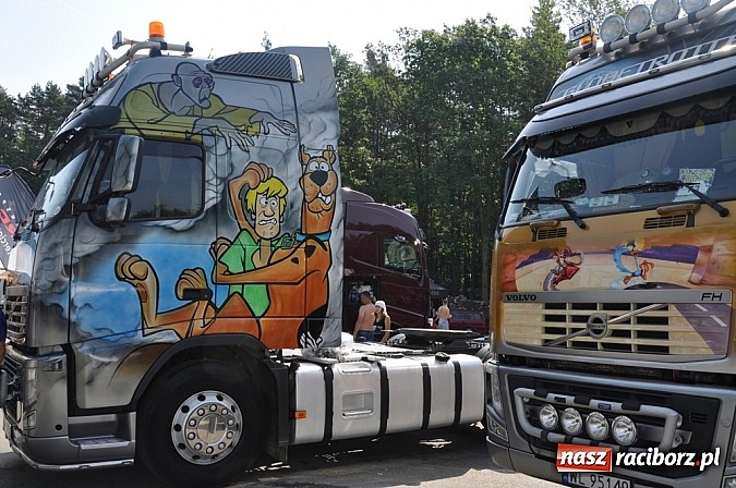 Zdjęcie w galerii na portalu naszraciborz.pl: Mimo pogody w kratkę kilkadziesiąt tysięcy fanów na zlocie Master Truck 2015 wiadomości z regionu