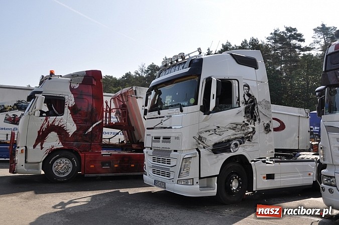Zdjęcie w galerii na portalu naszraciborz.pl: Mimo pogody w kratkę kilkadziesiąt tysięcy fanów na zlocie Master Truck 2015 wiadomości z regionu
