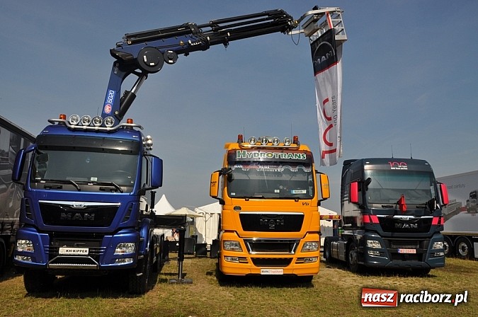 Zdjęcie w galerii na portalu naszraciborz.pl: Mimo pogody w kratkę kilkadziesiąt tysięcy fanów na zlocie Master Truck 2015 wiadomości z regionu