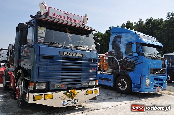 Zdjęcie w galerii na portalu naszraciborz.pl: Mimo pogody w kratkę kilkadziesiąt tysięcy fanów na zlocie Master Truck 2015 wiadomości z regionu