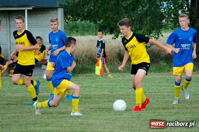 Zdjęcie w galerii na portalu naszraciborz.pl: Sparing: Drogowiec Jedlińsk zwyciężył młodzież Tworkowa wiadomości z regionu