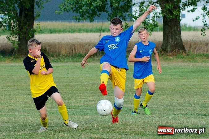 Zdjęcie w galerii na portalu naszraciborz.pl: Sparing: Drogowiec Jedlińsk zwyciężył młodzież Tworkowa wiadomości z regionu