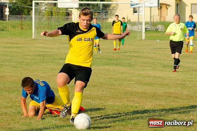 Zdjęcie w galerii na portalu naszraciborz.pl: Sparing: Drogowiec Jedlińsk zwyciężył młodzież Tworkowa wiadomości z regionu