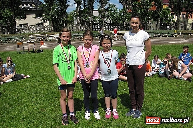 Zdjęcie w galerii na portalu naszraciborz.pl: Lekka atletyka. Katarzyna Hyjek z życiowym brązem. Złoto Artura Nogi. Finał Wieczorka  wiadomości z regionu