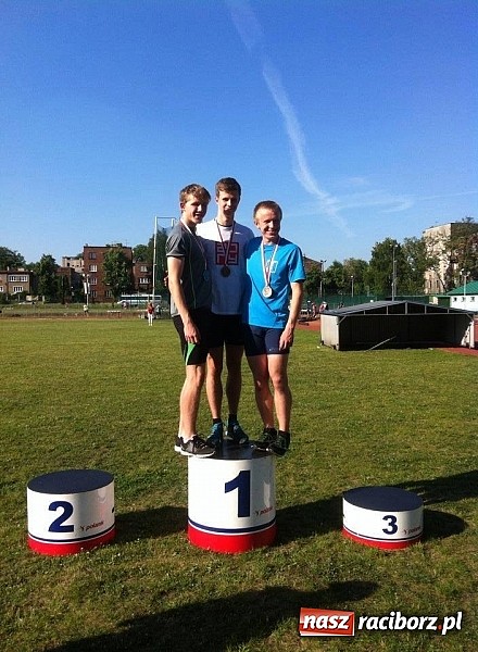 Zdjęcie w galerii na portalu naszraciborz.pl: Lekka atletyka. Katarzyna Hyjek z życiowym brązem. Złoto Artura Nogi. Finał Wieczorka  wiadomości z regionu