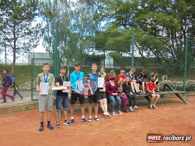 Zdjęcie w galerii na portalu naszraciborz.pl: Tenisiści TKKF Rafako wrócili z drugiego obozu wiadomości z regionu