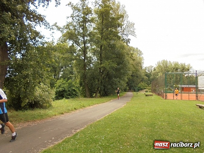 Zdjęcie w galerii na portalu naszraciborz.pl: Tenisiści TKKF Rafako wrócili z drugiego obozu wiadomości z regionu