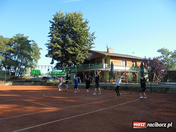 Zdjęcie w galerii na portalu naszraciborz.pl: Tenisiści TKKF Rafako wrócili z drugiego obozu wiadomości z regionu