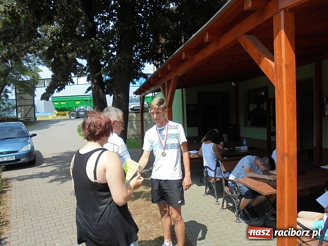 Zdjęcie w galerii na portalu naszraciborz.pl: Tenisiści TKKF Rafako wrócili z drugiego obozu wiadomości z regionu