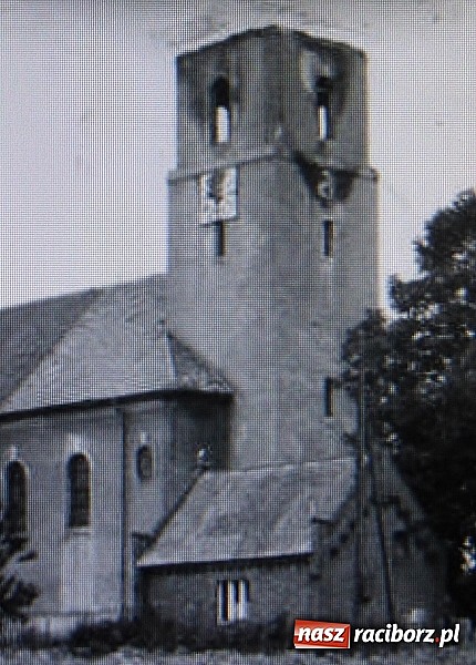 Zdjęcie w galerii na portalu naszraciborz.pl: Bohaterska walka z ogniem w Samborowicach, czyli skutki uderzenia piorunu kulistego  wiadomości z regionu