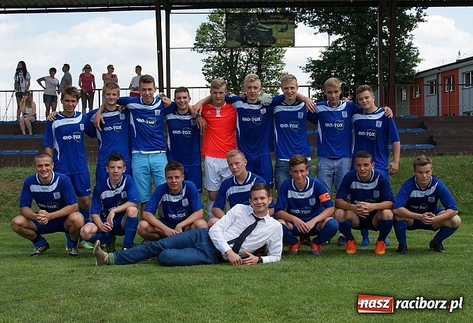 Zdjęcie w galerii na portalu naszraciborz.pl: Nędza. Piłka nożna trzyma młodych z daleka od dopalaczy wiadomości z regionu