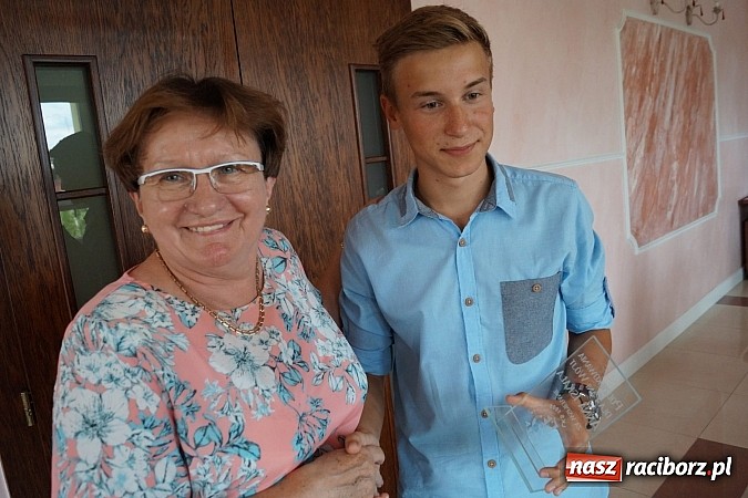 Zdjęcie w galerii na portalu naszraciborz.pl: Nędza. Piłka nożna trzyma młodych z daleka od dopalaczy wiadomości z regionu