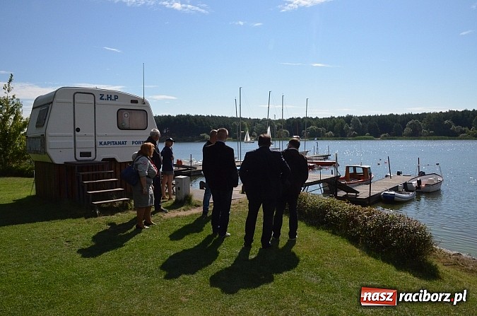 Zdjęcie w galerii na portalu naszraciborz.pl: Wizyta w Harcerskim Ośrodku Wodnym w Poraju wiadomości z regionu