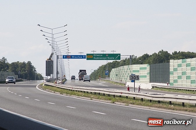 Zdjęcie w galerii na portalu naszraciborz.pl: Panie, którędy do Raciborza? Radni o znakach i brakach, czyli z autostrady do Raciborza nie dojedziesz wiadomości z regionu