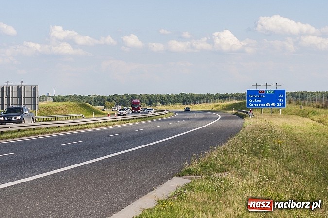 Zdjęcie w galerii na portalu naszraciborz.pl: Panie, którędy do Raciborza? Radni o znakach i brakach, czyli z autostrady do Raciborza nie dojedziesz wiadomości z regionu