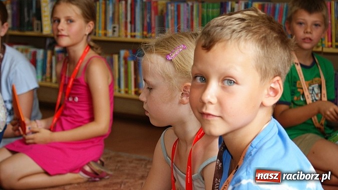 Zdjęcie w galerii na portalu naszraciborz.pl: Pirackie podchody w raciborskiej bibliotece wiadomości z regionu