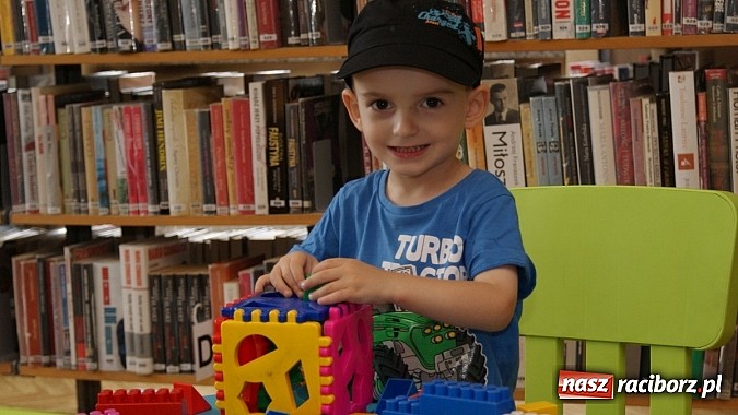 Zdjęcie w galerii na portalu naszraciborz.pl: Pirackie podchody w raciborskiej bibliotece wiadomości z regionu