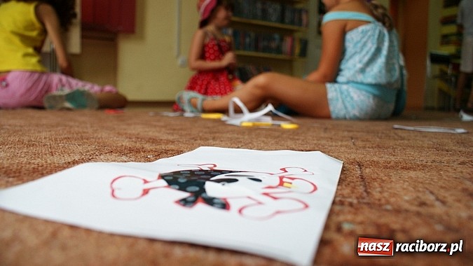 Zdjęcie w galerii na portalu naszraciborz.pl: Pirackie podchody w raciborskiej bibliotece wiadomości z regionu