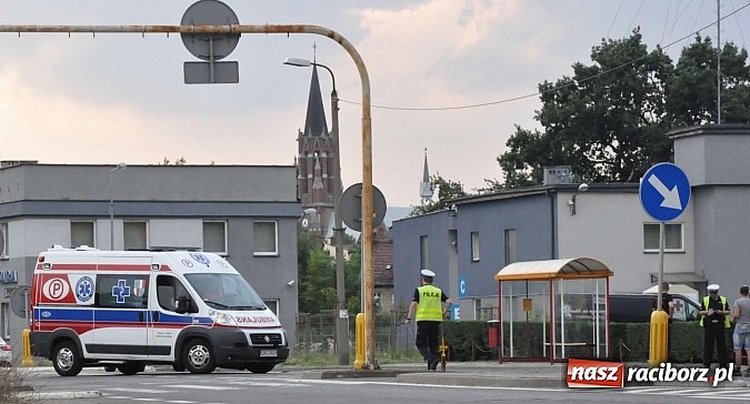 Zdjęcie w galerii na portalu naszraciborz.pl: Potrącenie pieszego na Bosackiej. Sprawczyni uciekła z miejsca zdarzenia, ale jest już w rękach policji wiadomości z regionu
