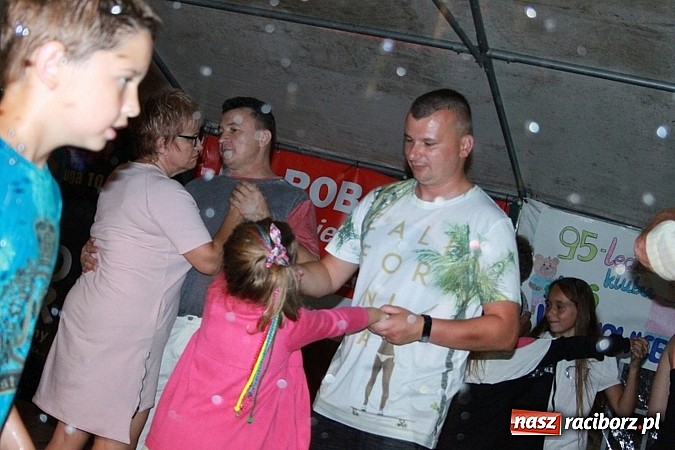 Zdjęcie w galerii na portalu naszraciborz.pl: Pierwszy dzień festynu 95-lecia LKS Wojnowice za nami wiadomości z regionu