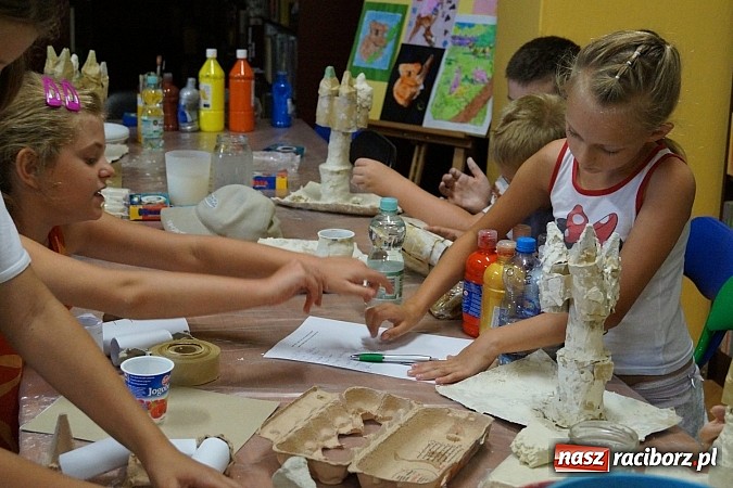 Zdjęcie w galerii na portalu naszraciborz.pl: W Nędzy nie pozwalają dzieciom na nudę  wiadomości z regionu