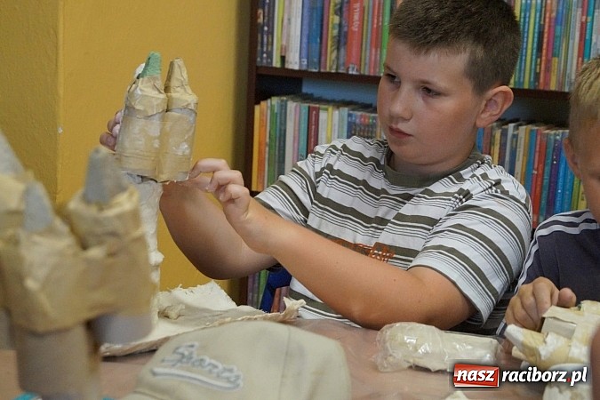 Zdjęcie w galerii na portalu naszraciborz.pl: W Nędzy nie pozwalają dzieciom na nudę  wiadomości z regionu