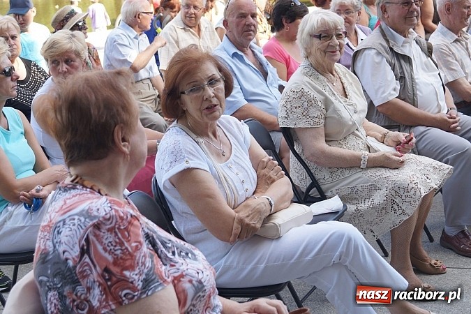 Zdjęcie w galerii na portalu naszraciborz.pl: Piosenki Grechuty i German zabrzmiały w Parku Roth  wiadomości z regionu