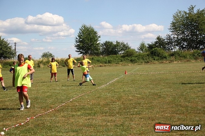 Zdjęcie w galerii na portalu naszraciborz.pl: Pełne emocji popołudnie i wiecz&oacute;r, czyli festyn LKS Wojnowice wiadomości z regionu