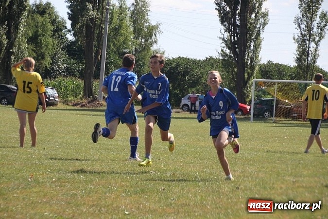 Zdjęcie w galerii na portalu naszraciborz.pl: Pełne emocji popołudnie i wiecz&oacute;r, czyli festyn LKS Wojnowice wiadomości z regionu