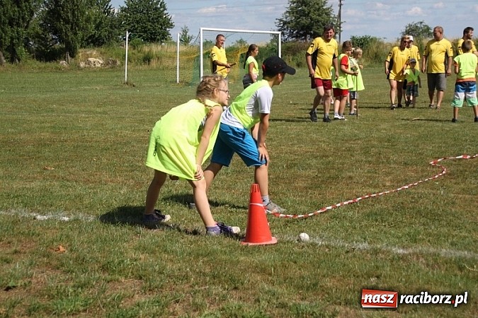 Zdjęcie w galerii na portalu naszraciborz.pl: Pełne emocji popołudnie i wiecz&oacute;r, czyli festyn LKS Wojnowice wiadomości z regionu