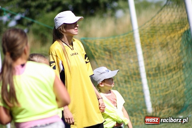 Zdjęcie w galerii na portalu naszraciborz.pl: Pełne emocji popołudnie i wiecz&oacute;r, czyli festyn LKS Wojnowice wiadomości z regionu