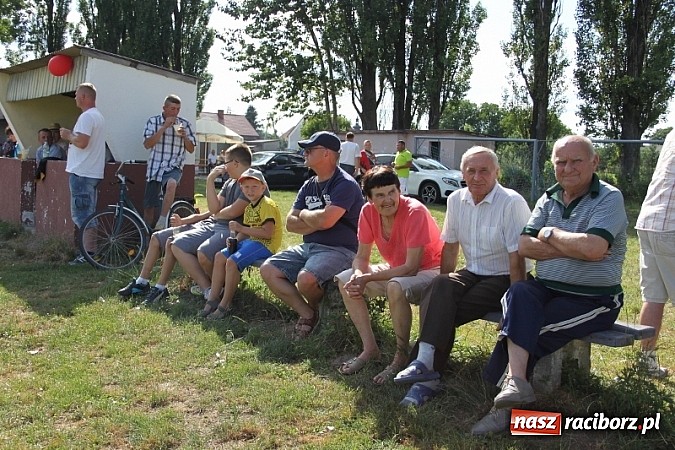 Zdjęcie w galerii na portalu naszraciborz.pl: Pełne emocji popołudnie i wiecz&oacute;r, czyli festyn LKS Wojnowice wiadomości z regionu