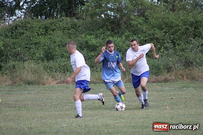 Zdjęcie w galerii na portalu naszraciborz.pl: Pełne emocji popołudnie i wiecz&oacute;r, czyli festyn LKS Wojnowice wiadomości z regionu